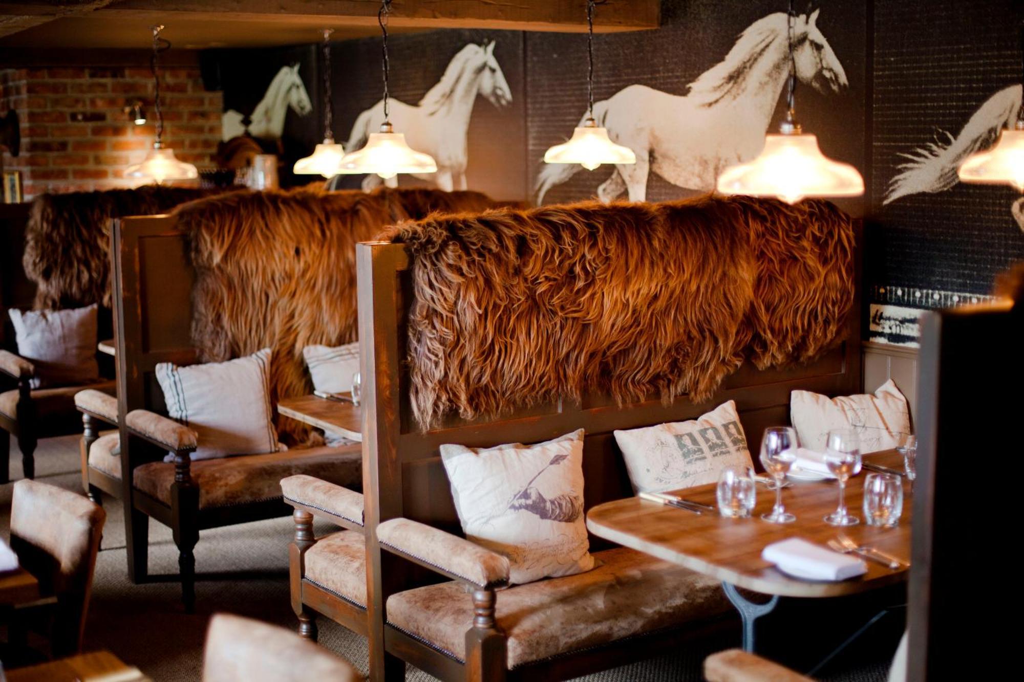 The White Horse Hotell Chilgrove Exteriör bild