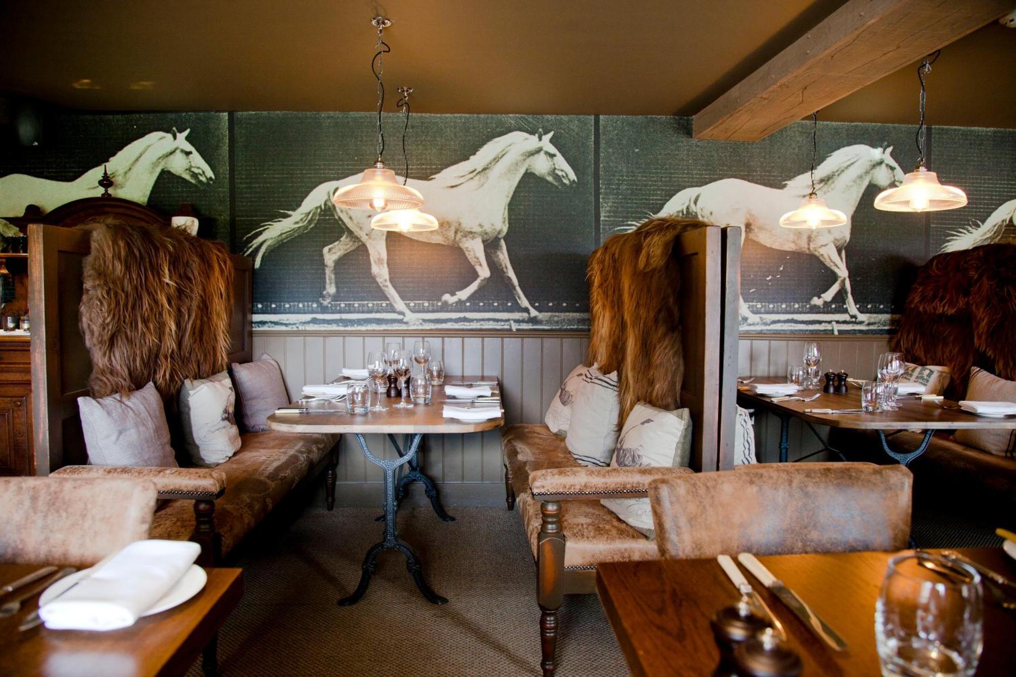 The White Horse Hotell Chilgrove Exteriör bild