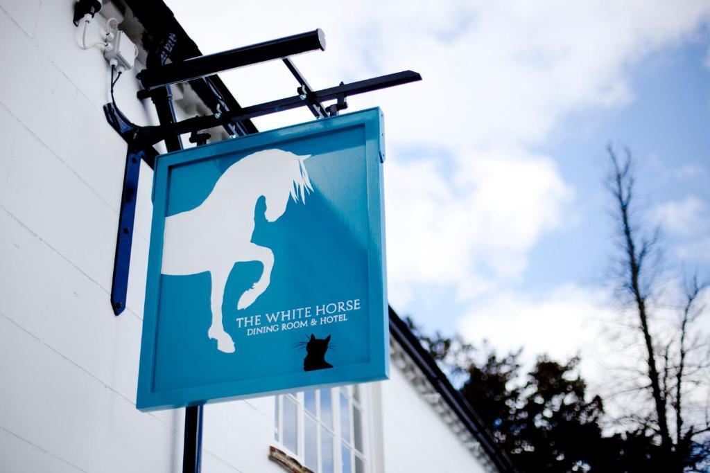 The White Horse Hotell Chilgrove Exteriör bild