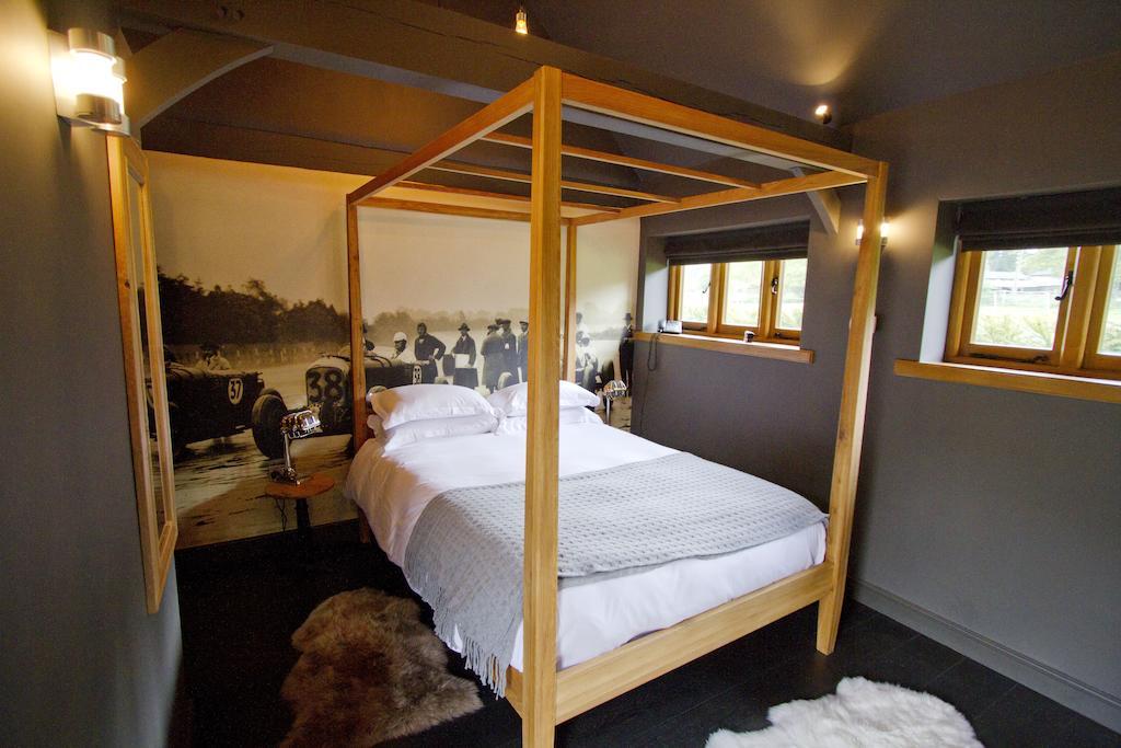 The White Horse Hotell Chilgrove Exteriör bild